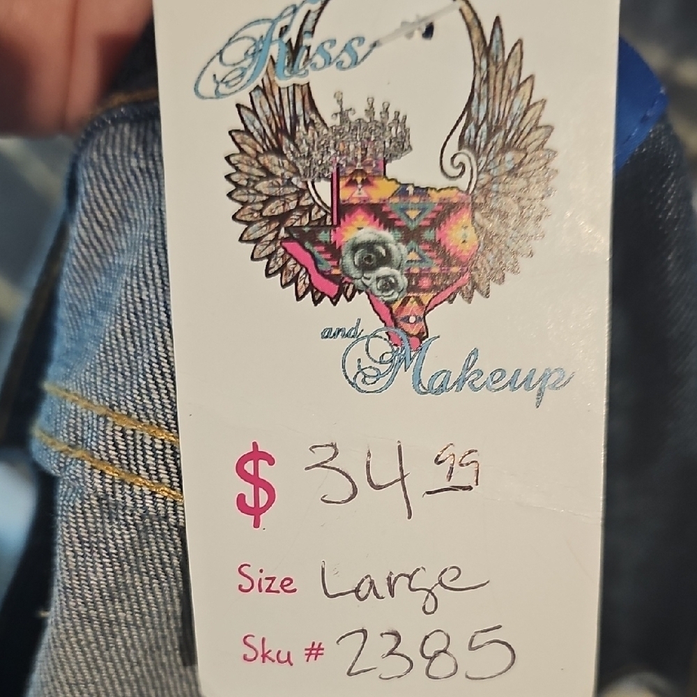 Bohemian Blue Jean Shorts with Lace Trim - Picture 5 of 5